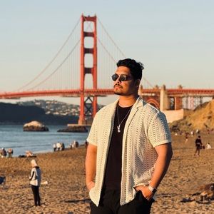 Meet your Posher, Hrushikesh